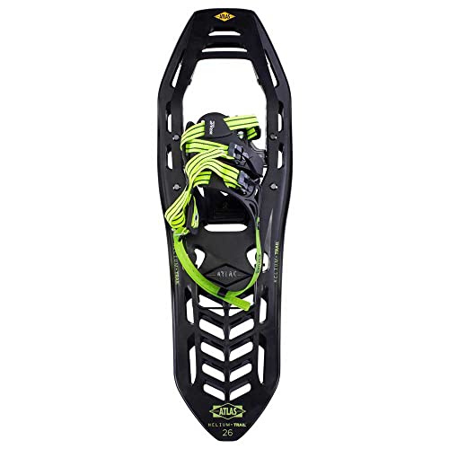 Ein Paar Atlas-Schneeschuhe Apex Helium Trail, 26 cm groß, mit schwarzem Design und grünen Schnürsenkeln und Heelschnallen. Ein silberner Knopf ist auf dem obere Ende des Schuhes angebracht.